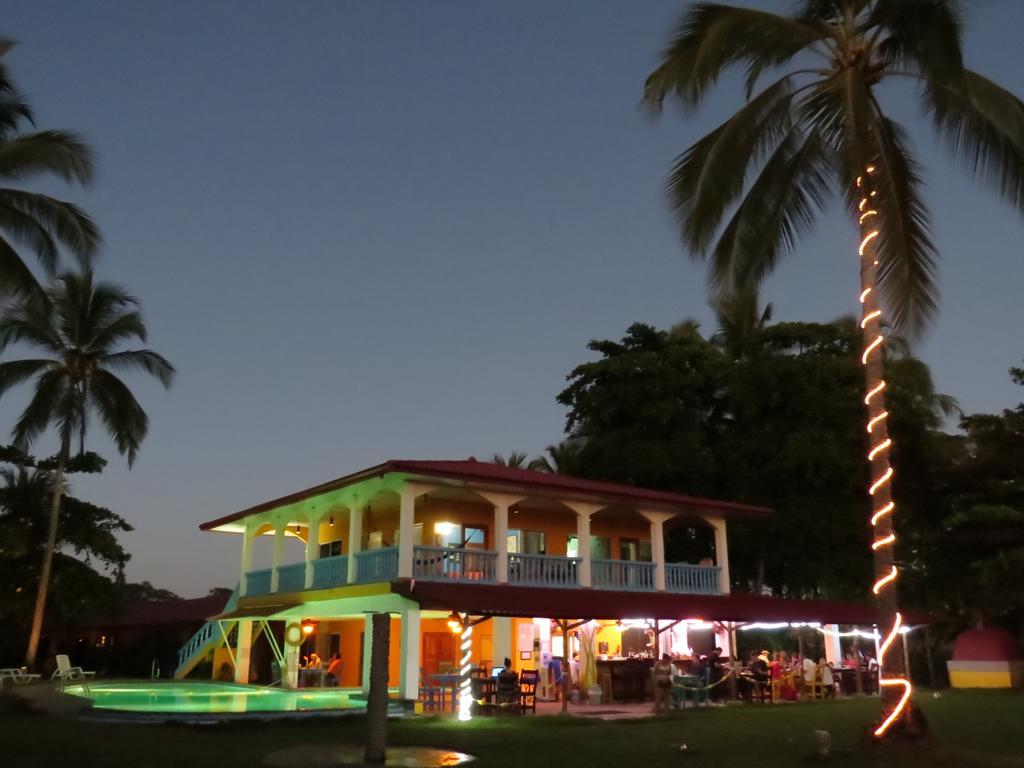 Las Lajas Beach Resort الغرفة الصورة